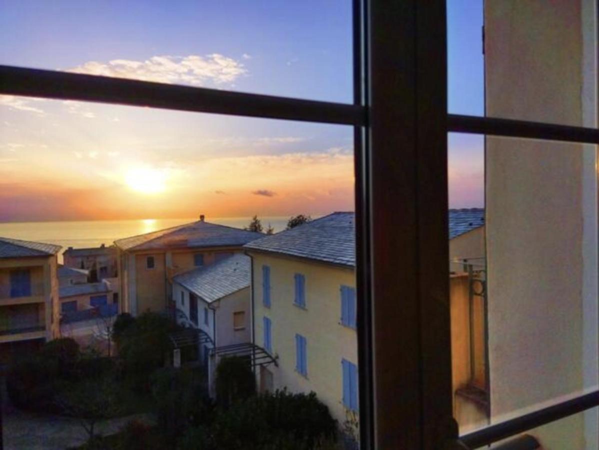 Beau T2 au calme à deux pas du port d'Erbalunga Apartamento Erbalunga  Exterior foto