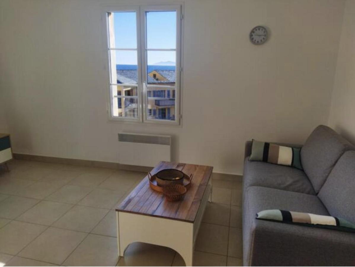 Beau T2 au calme à deux pas du port d'Erbalunga Apartamento Erbalunga  Exterior foto