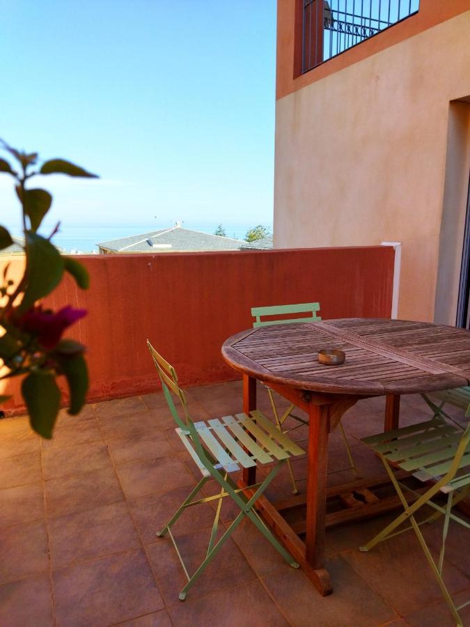 Beau T2 au calme à deux pas du port d'Erbalunga Apartamento Erbalunga  Exterior foto